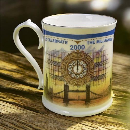 Aynsley Millennium Fine Bone China Mug – 2000 London Skyline